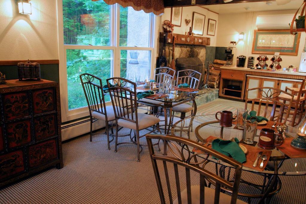 Weathertop Mountain Inn Waitsfield エクステリア 写真